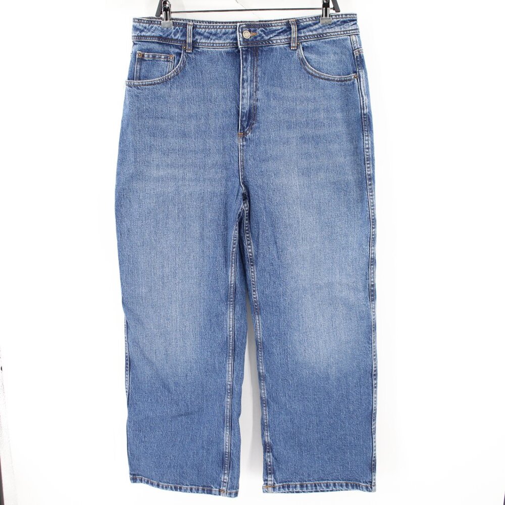 Sézane Straight Leg Jeans in Light Blue Denim